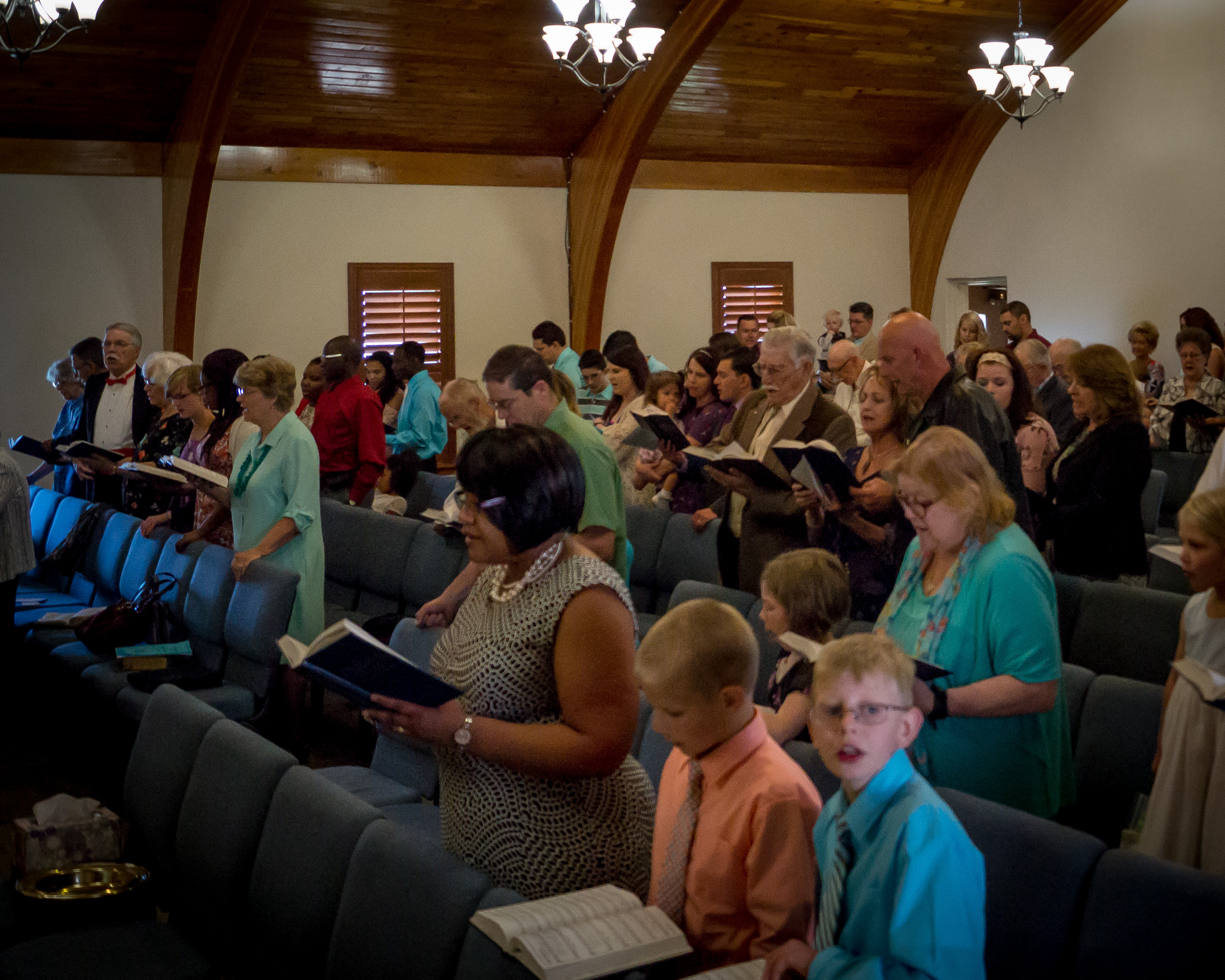 Congregation singing